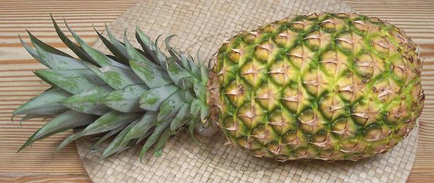 Fresh & Whole Pineapple