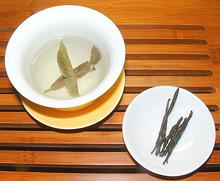 Dried Leaves, Tea