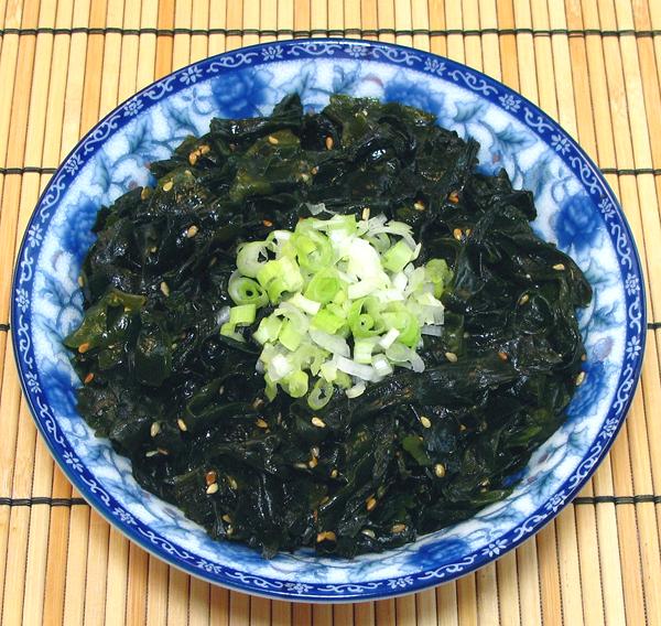 Small Dish of Seaweed Salad