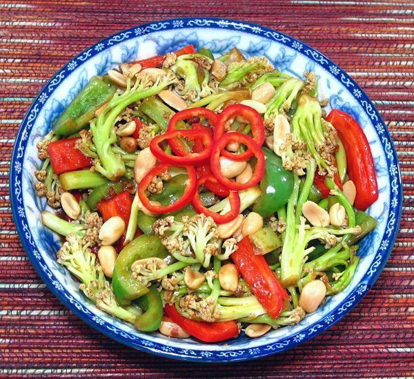 Dish of Cauliflower Kung Pao