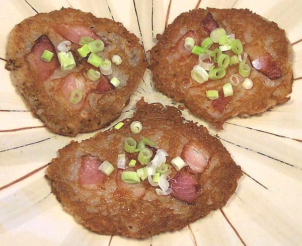 Dish with three Nagaimo Pancakes